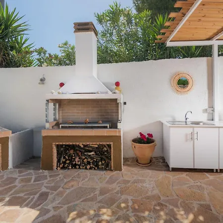 Kokkinos With Pool & Sea View, By Zantewize Appart hôtel 4*