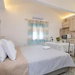 Kokkinos With Pool & Sea View, By Zantewize Lejlighedshotel
