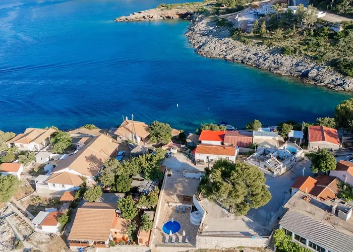 Kokkinos With Pool & Sea View, By Zantewize Aparthotel 4*