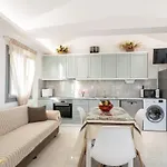 Aparthotel Kokkinos With Pool & Sea View, By Zantewize 4*